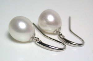 Stylist 10x11mm white freshwater pearl & sterling silver earrings