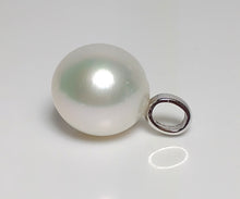 Load image into Gallery viewer, 15mm Australian South Sea pearl &amp; 9ct white gold pendant