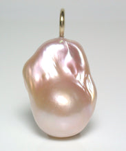 Load image into Gallery viewer, 28x20mm pale pink fireball pearl &amp; 9 carat gold pendant