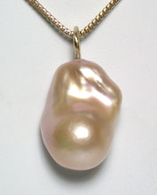 Load image into Gallery viewer, 28x20mm pale pink fireball pearl &amp; 9 carat gold pendant