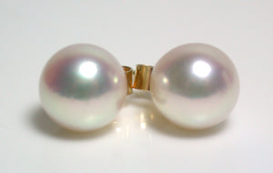 8-8.5mm white Japanese Akoya pearl & 18 carat gold earrings