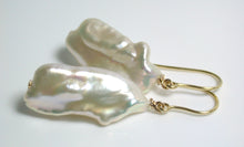 Load image into Gallery viewer, 23x11mm white biwa freshwater pearl &amp; 9ct gold earrings