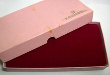 Load image into Gallery viewer, Vintage Mikimoto cultured Akoya pearl &amp; silver necklace in original box