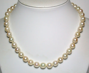 Vintage 7.5-9mm cultured Akoya pearl necklace & sterling silver toggle clasp