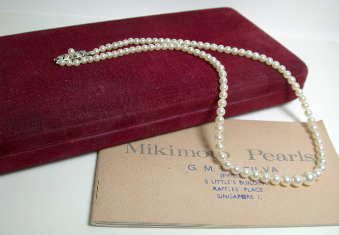 Vintage Mikimoto cultured Akoya pearl & silver necklace in original box