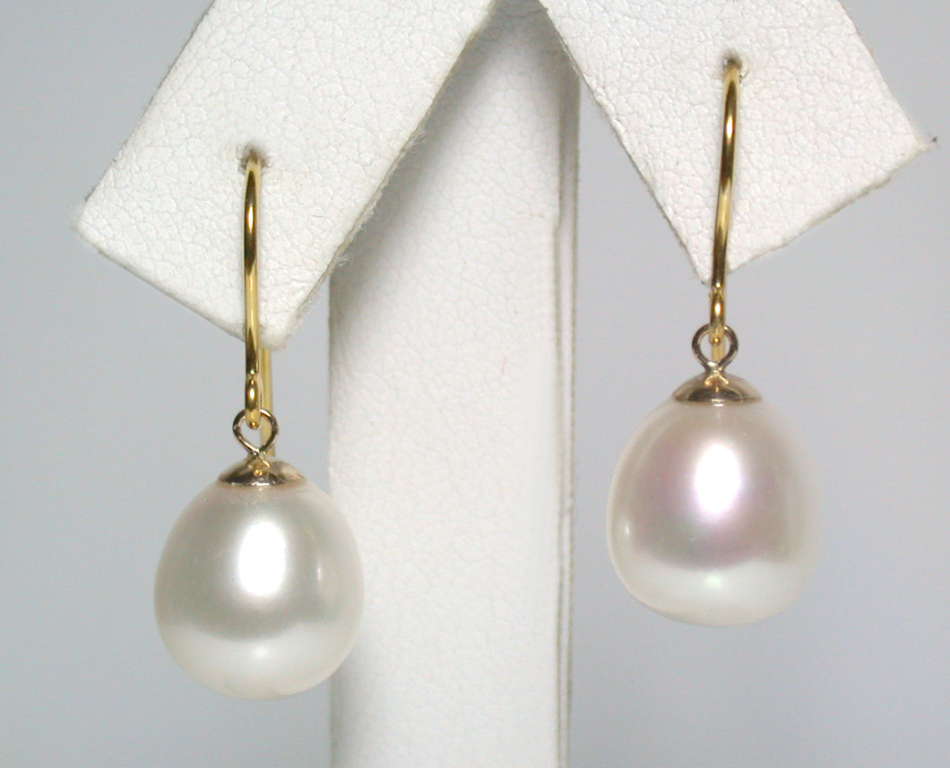 10x11mm white freshwater pearl & 9 carat gold earrings