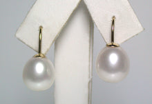 Load image into Gallery viewer, Modern 10x11mm white freshwater pearl &amp; 9 carat gold earrings