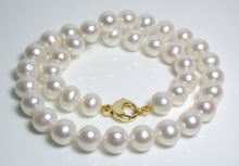 Load image into Gallery viewer, 11-11.5mm white pearl &amp; vermeil necklace