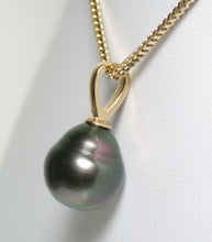 Load image into Gallery viewer, 12.5x13mm peacock Tahitian pearl &amp; 9ct gold pendant