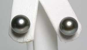 9.2mm dark grey Tahitian pearl & 18 carat gold earrings