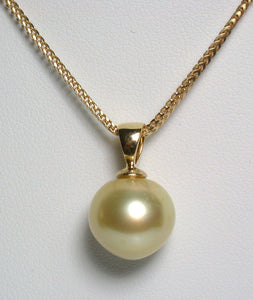 Golden South Sea pearl 18ct gold pendant & earrings