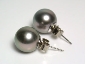 9.7mm pink/green overtone Tahitian pearl & 18 carat white gold earrings