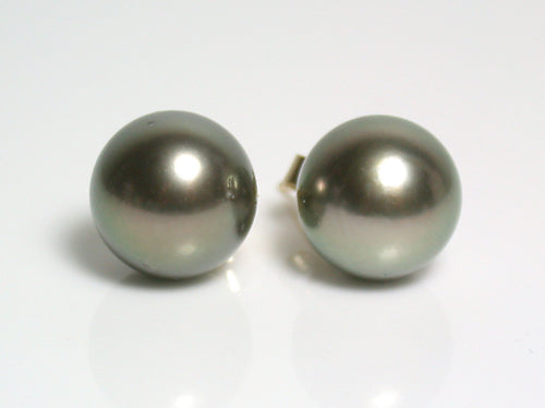 10.5mm pistachio Tahitian pearl & 18 carat gold earrings