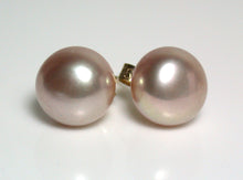 Load image into Gallery viewer, 8.5-9mm metallic gold-pink pearl &amp; 9 carat gold earrings