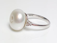 Load image into Gallery viewer, 13mm South Sea pearl, topaz &amp; sterling silver ring 6/L