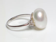 Load image into Gallery viewer, 13mm South Sea pearl, topaz &amp; sterling silver ring 6/L