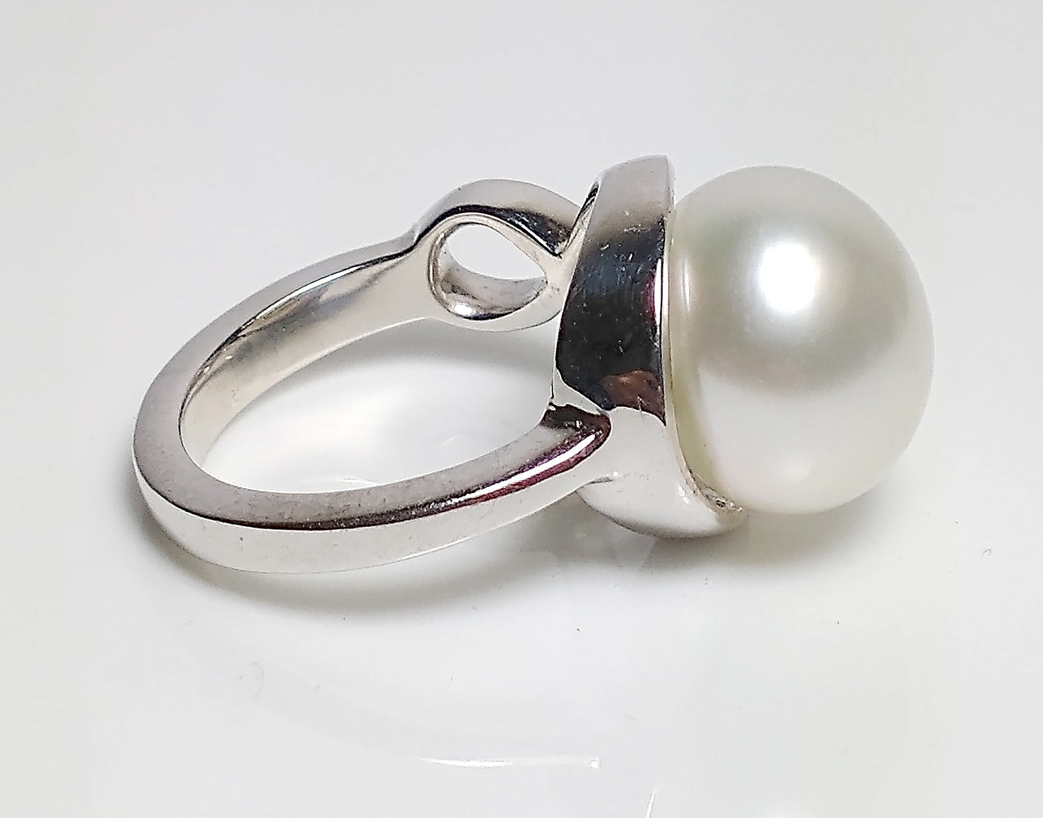 12.5mm South Sea pearl sterling silver ring 6 L Isis Pearls
