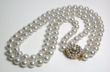 Load image into Gallery viewer, 7.5-8mm silver grey Akoya necklace &amp; vintage 9ct gold clasp