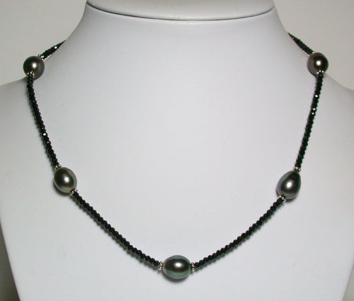 9.5x12mm Tahitian pearl, spinel & sterling silver necklace