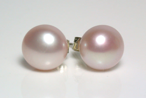 8.5mm pale pink pearl & 9 carat white gold earrings