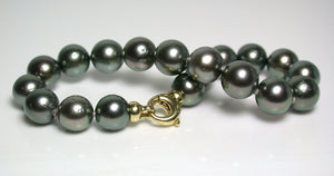 9-9.5mm peacock Tahitian pearl & 18ct gold bracelet