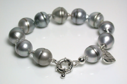 11-12mm silver grey Tahitian pearl & sterling silver bracelet