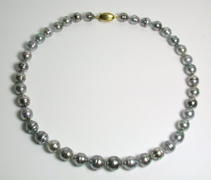 8-10mm Tahitian pearl 9 carat gold necklace & earrings