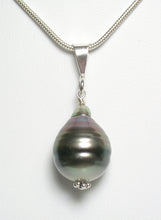 Load image into Gallery viewer, 13.5x17.5mm Tahitian pearl &amp; sterling silver pendant necklace