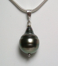 Load image into Gallery viewer, 11x15mm Tahitian pearl &amp; sterling silver pendant necklace