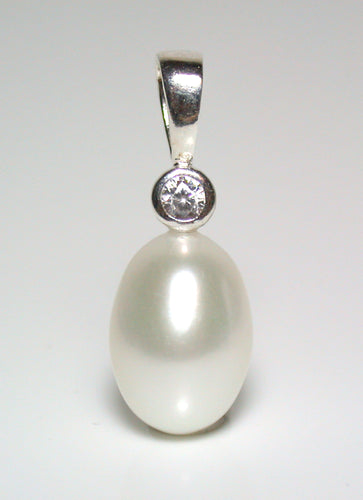 9x13mm white freshwater pearl & sterling silver pendant necklace